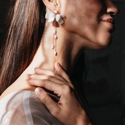 Ambre Ohrringe mit 3D Blüten